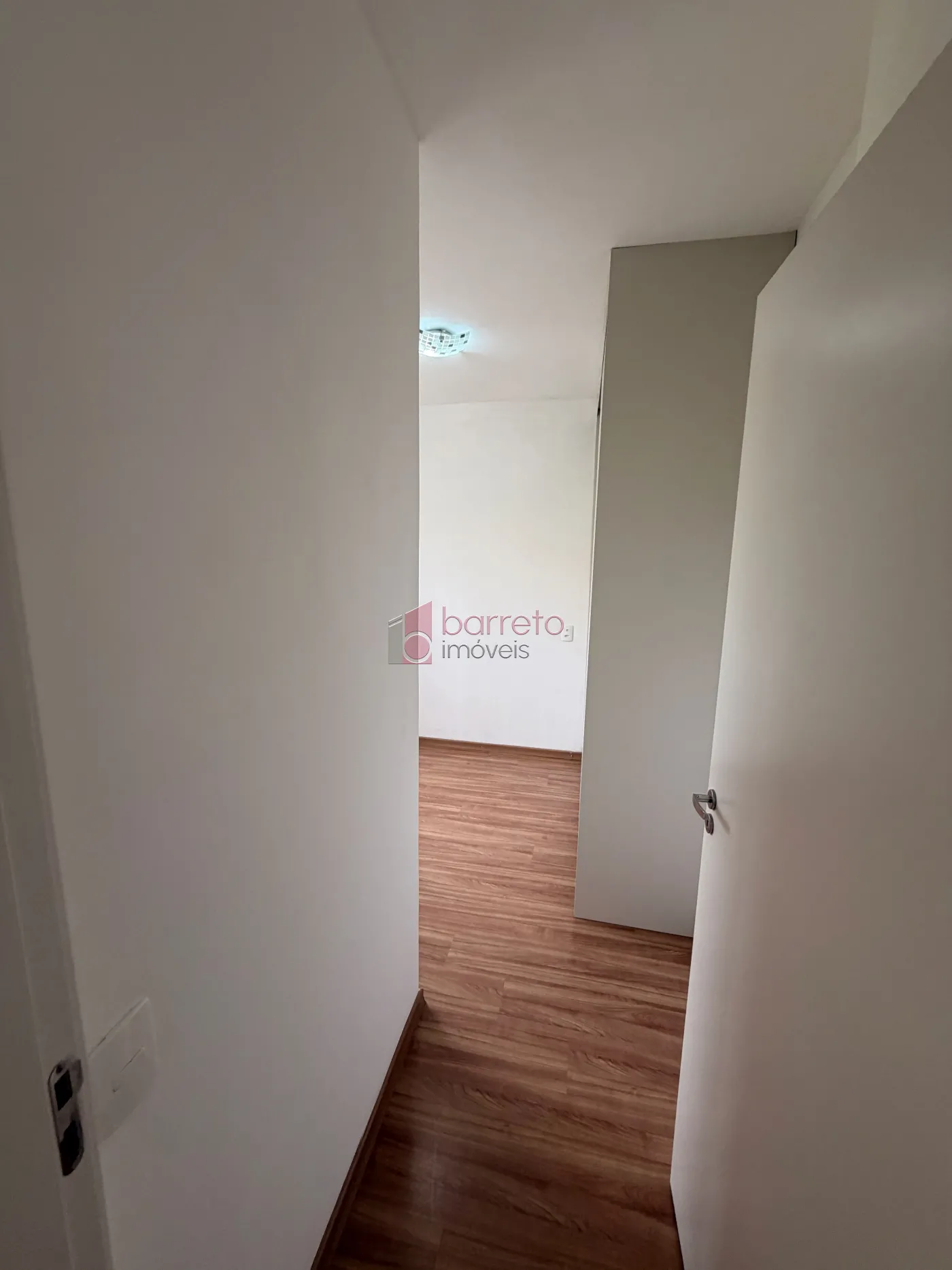 APARTAMENTO PARA LOCAÇÃO NO CONDOMÍNIO LA VITE VENETO – JUNDIAÍ/SP