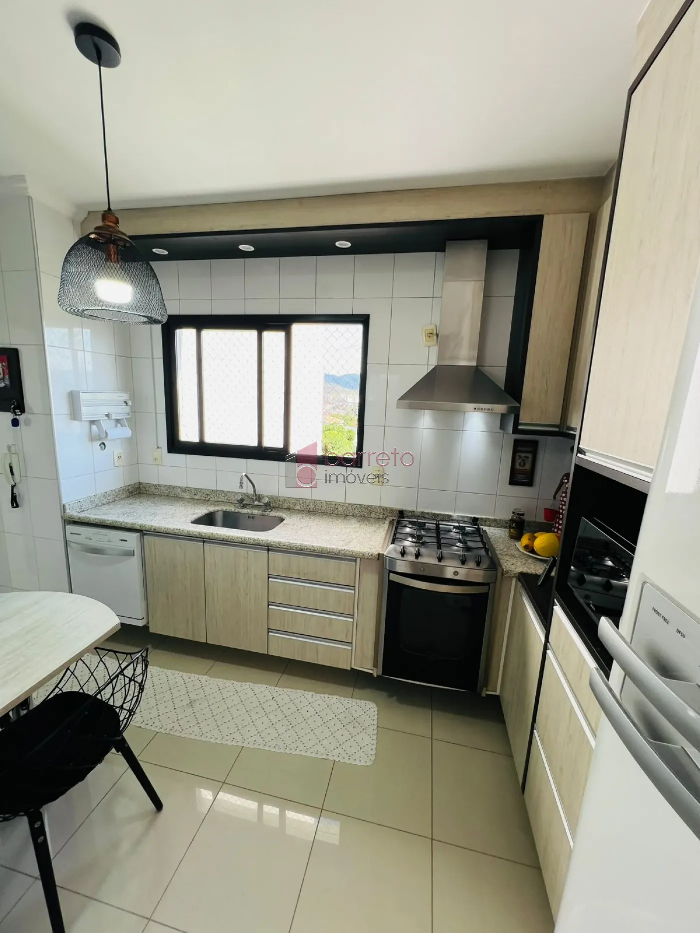APARTAMENTO A VENDA NO CONDOMINIO VITORIA GARDEN CONTENDO :