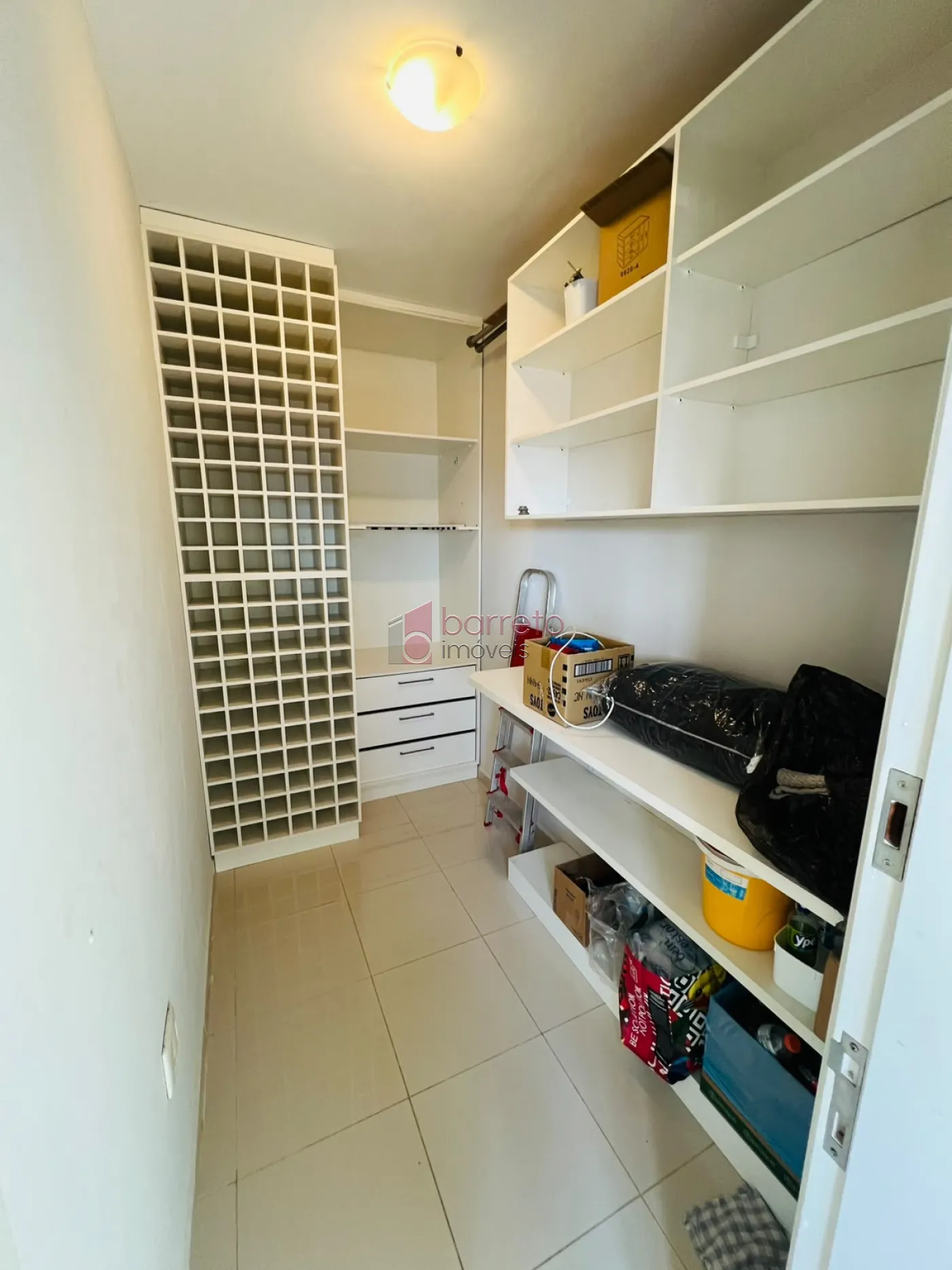 APARTAMENTO A VENDA NO CONDOMINIO VITORIA GARDEN CONTENDO :