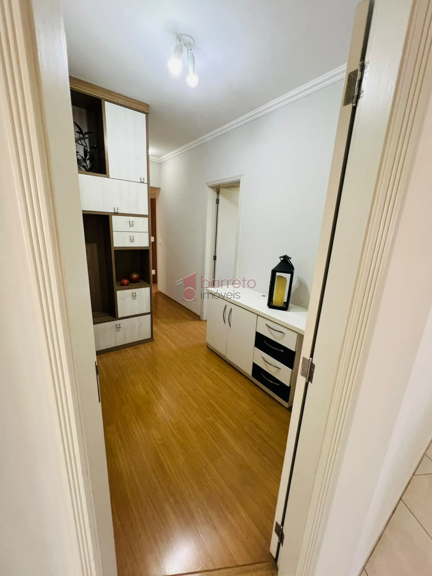 APARTAMENTO A VENDA NO CONDOMINIO VITORIA GARDEN CONTENDO :
