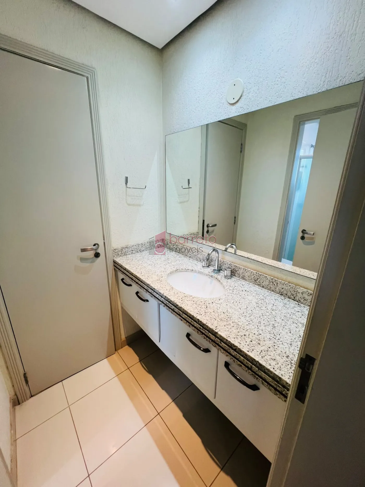 APARTAMENTO A VENDA NO CONDOMINIO VITORIA GARDEN CONTENDO :
