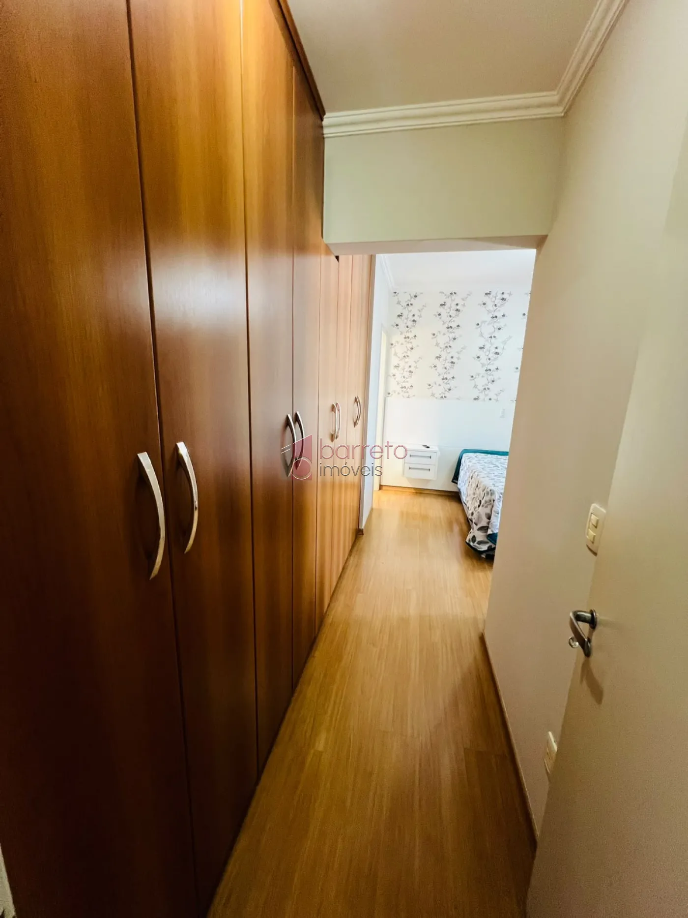 APARTAMENTO A VENDA NO CONDOMINIO VITORIA GARDEN CONTENDO :