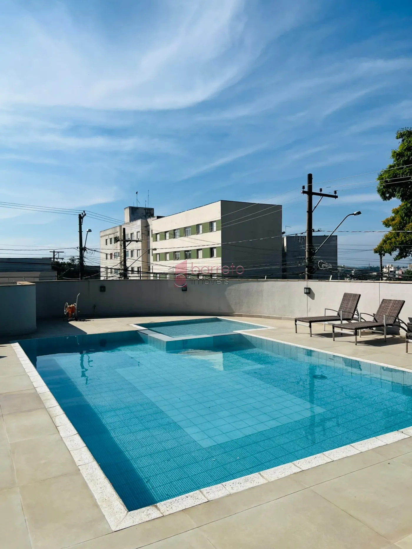 APARTAMENTO A VENDA NO CONDOMINIO VITORIA GARDEN CONTENDO :
