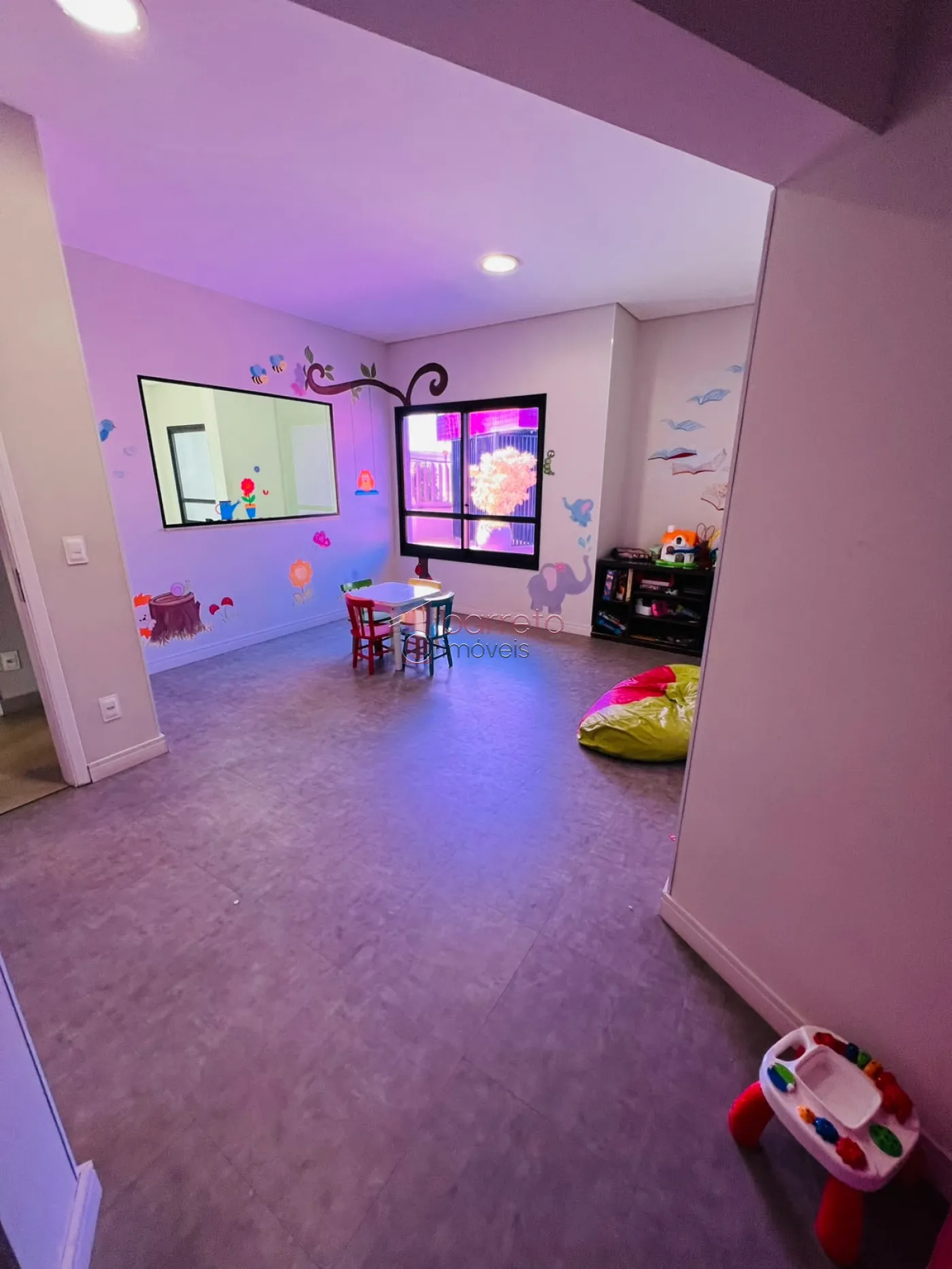 APARTAMENTO A VENDA NO CONDOMINIO VITORIA GARDEN CONTENDO :