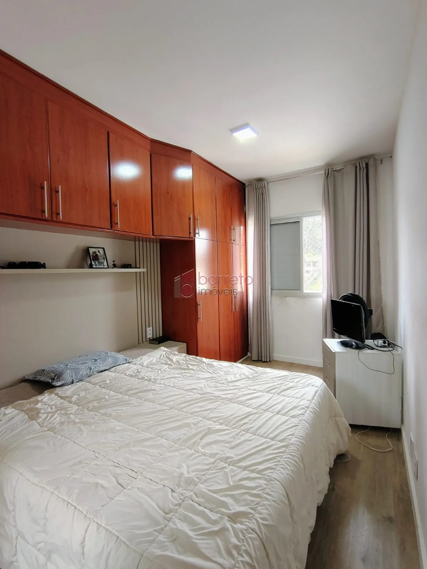 APARTAMENTO À VENDA NO CONDOMÍNIO ILHA DAS FLORES I – BAIRRO VILA JOANA – JUNDIAÍ/SP