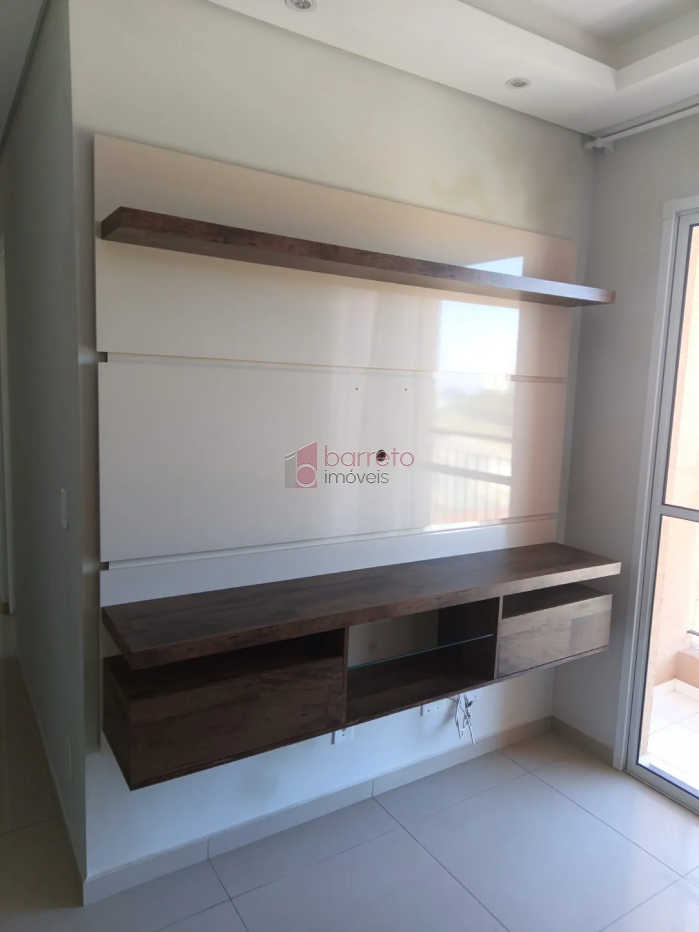 APARTAMENTO SEMI MOBILIADO PARA LOCAÇÃO NO CONDOMÍNIO TRENTINO – JUNDIAÍ/SP