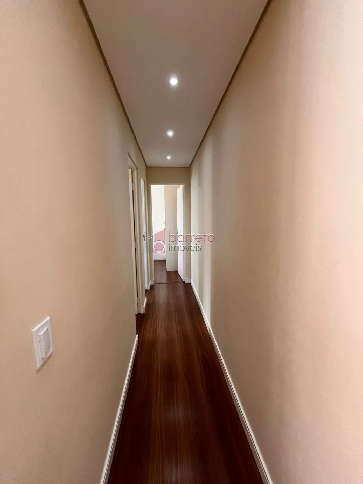 APARTAMENTO MOBILIADO À VENDA NO CONDOMÍNIO TRENTINO – JUNDIAÍ/SP