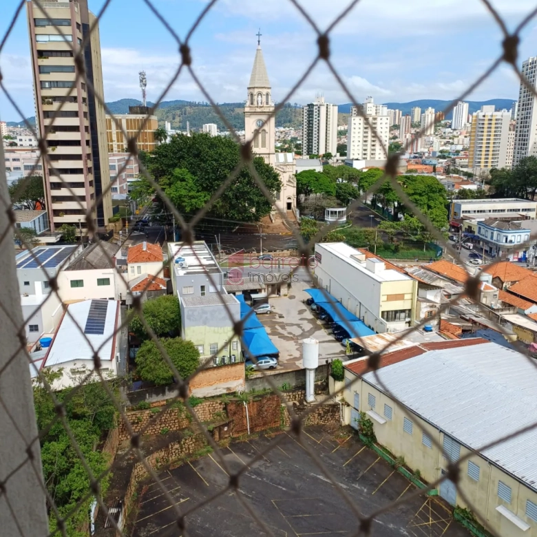 APARTAMENTO À VENDA NO CONDOMÍNIO EDIFÍCIO VILA ARENS EM JUNDIAÍ/SP