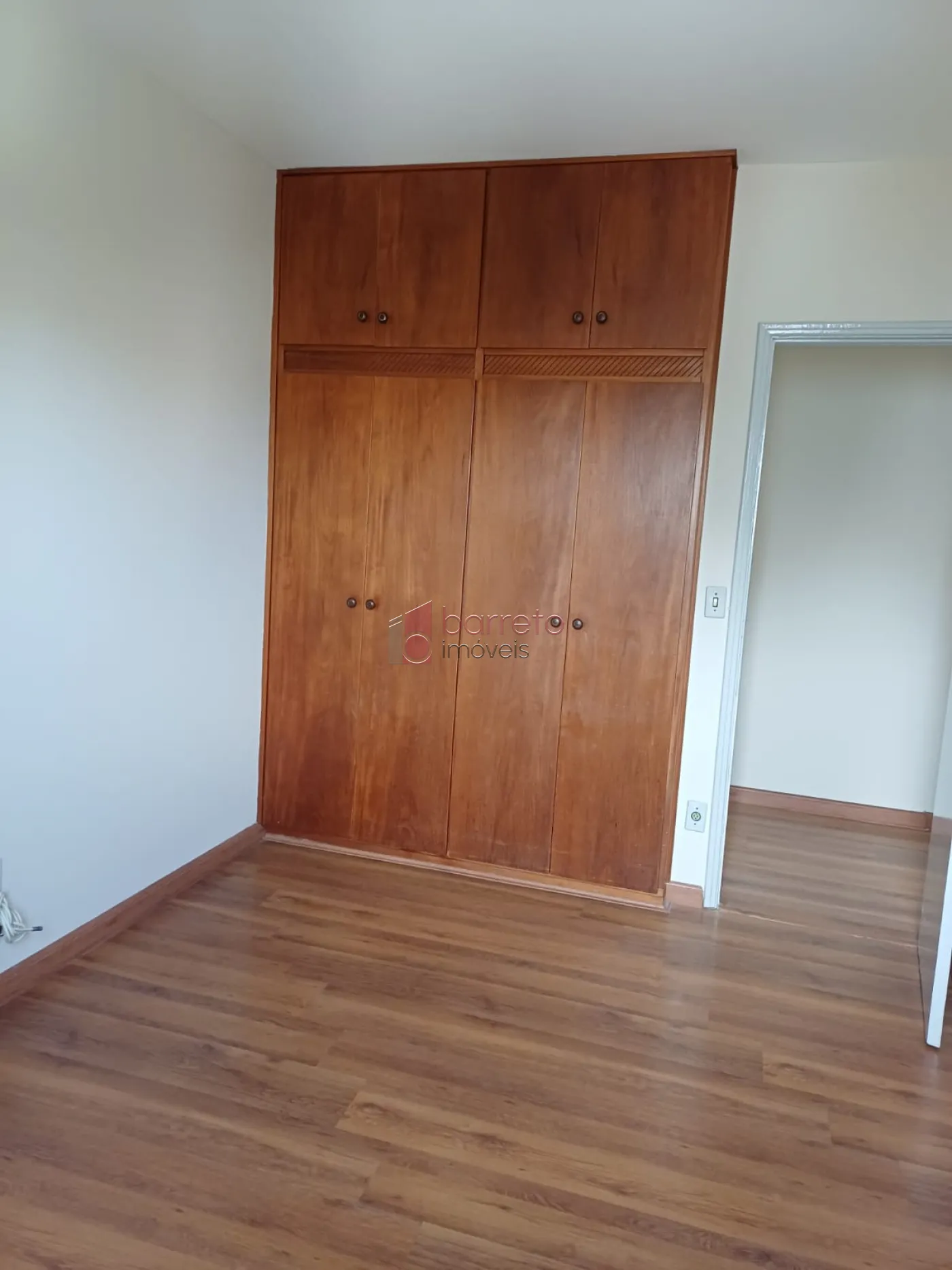 APARTAMENTO À VENDA NO CONDOMÍNIO EDIFÍCIO VILA ARENS EM JUNDIAÍ/SP