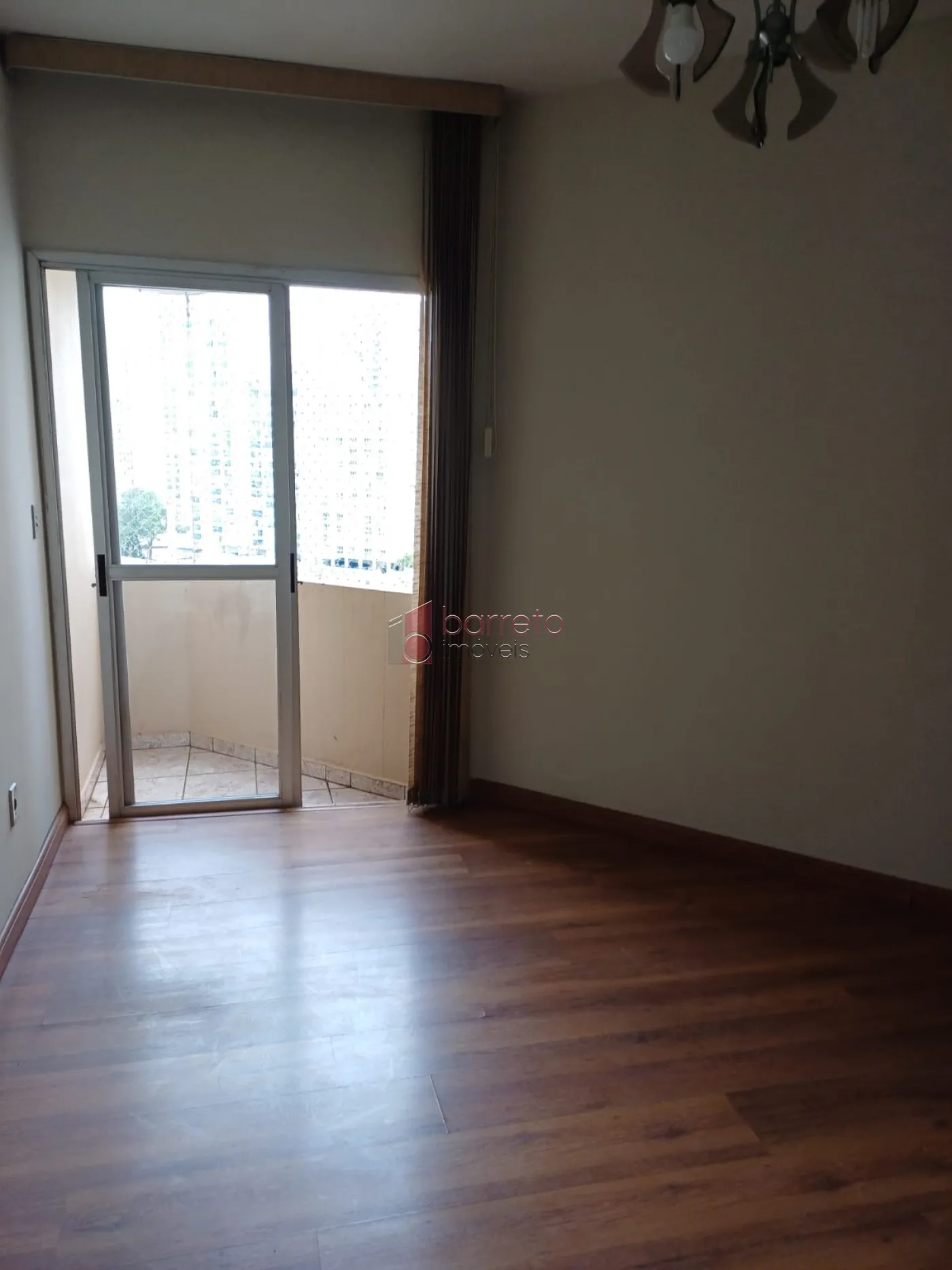 APARTAMENTO À VENDA NO CONDOMÍNIO EDIFÍCIO VILA ARENS EM JUNDIAÍ/SP