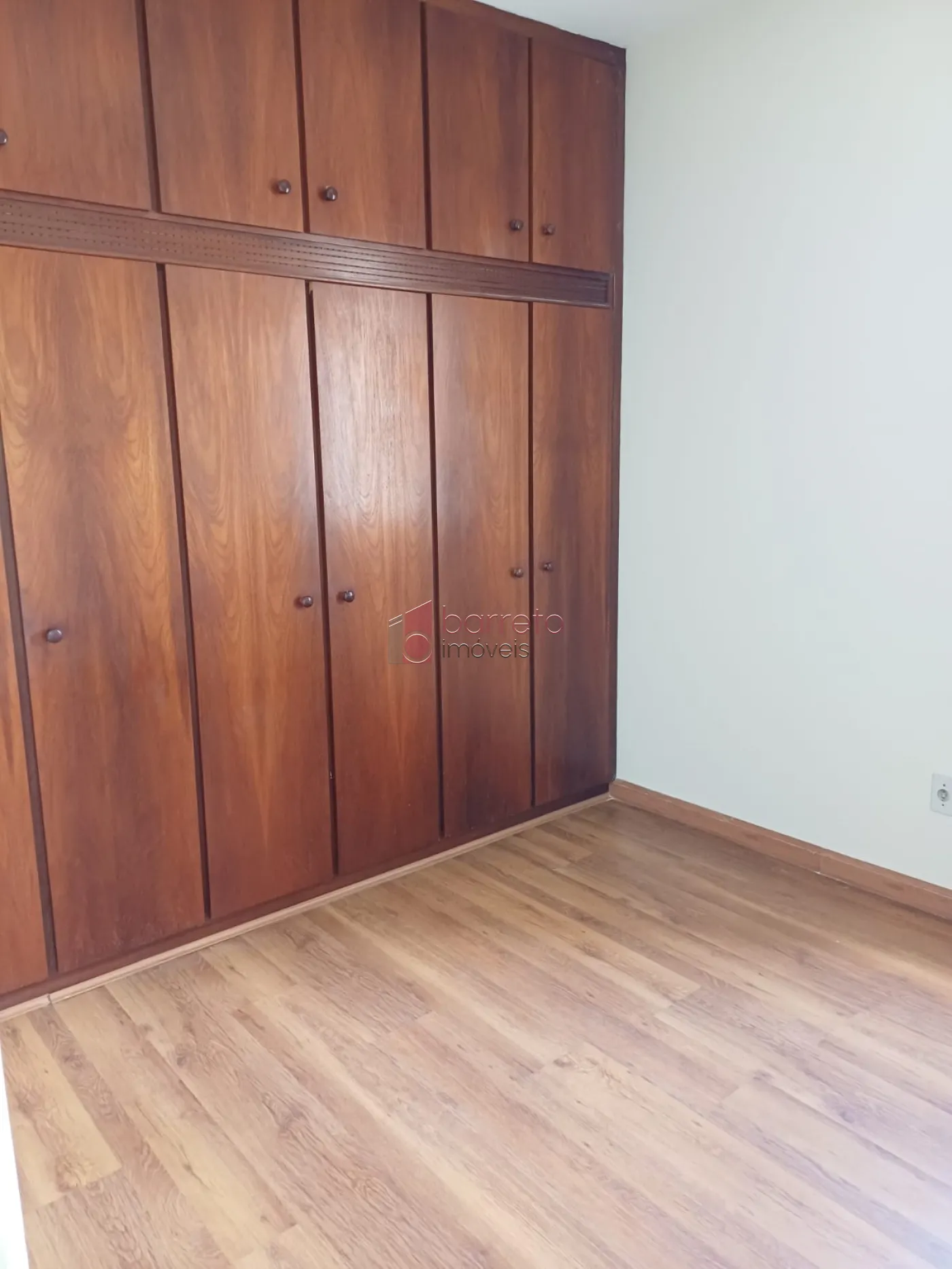 APARTAMENTO À VENDA NO CONDOMÍNIO EDIFÍCIO VILA ARENS EM JUNDIAÍ/SP