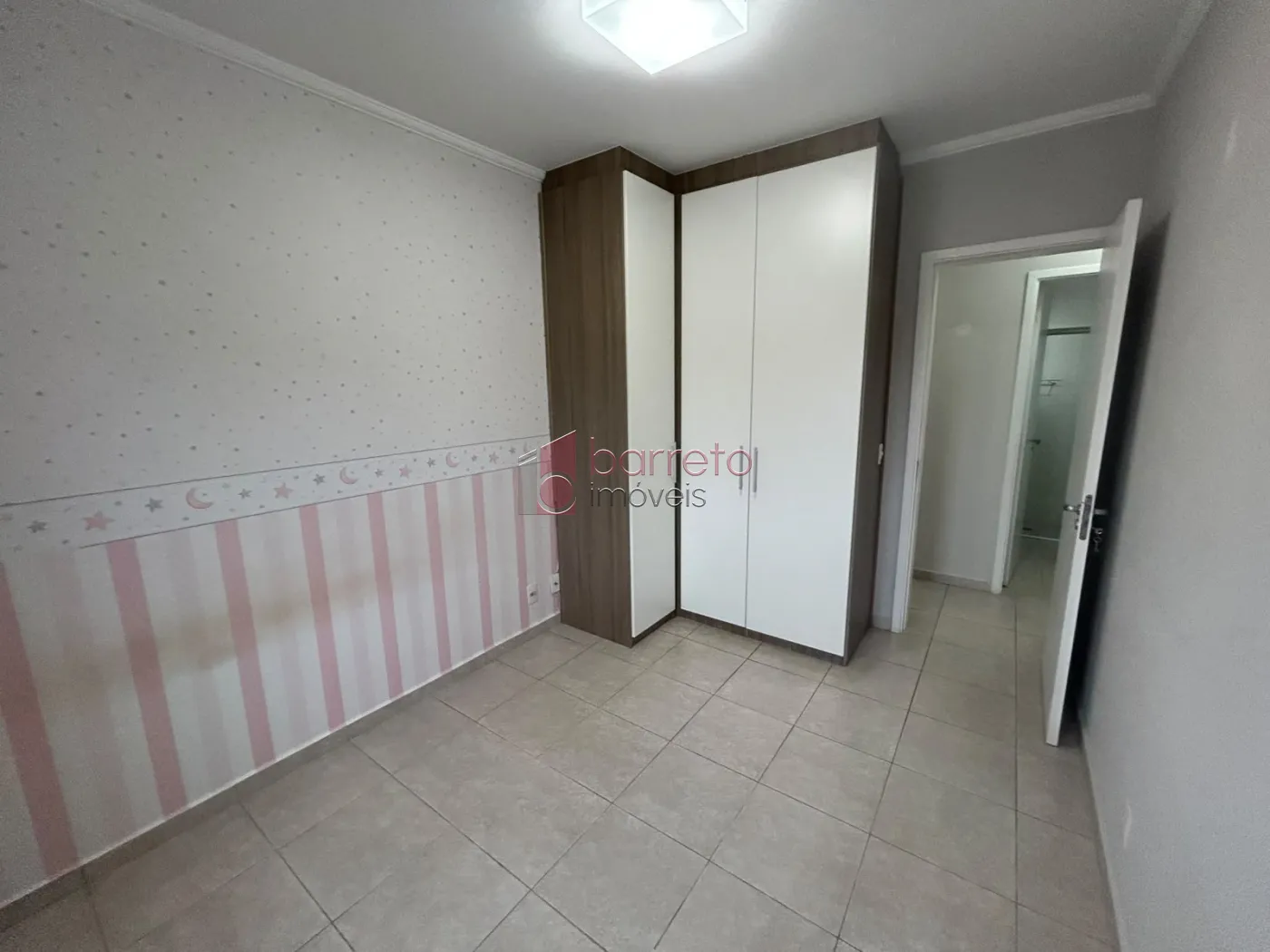 APARTAMENTO À VENDA NO EDIFÍCIO VILA BELA EM JUNDIAÍ/SP