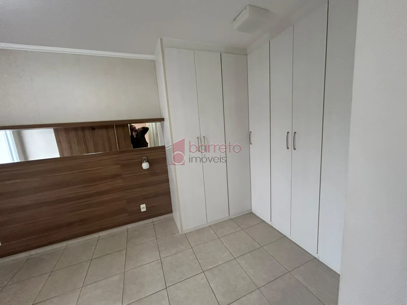 APARTAMENTO À VENDA NO EDIFÍCIO VILA BELA EM JUNDIAÍ/SP