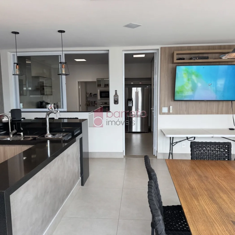 CASA COM 04 SUÍTES À VENDA NO CONDOMÍNIO RESERVA DA SERRA – JUNDIAÍ/SP