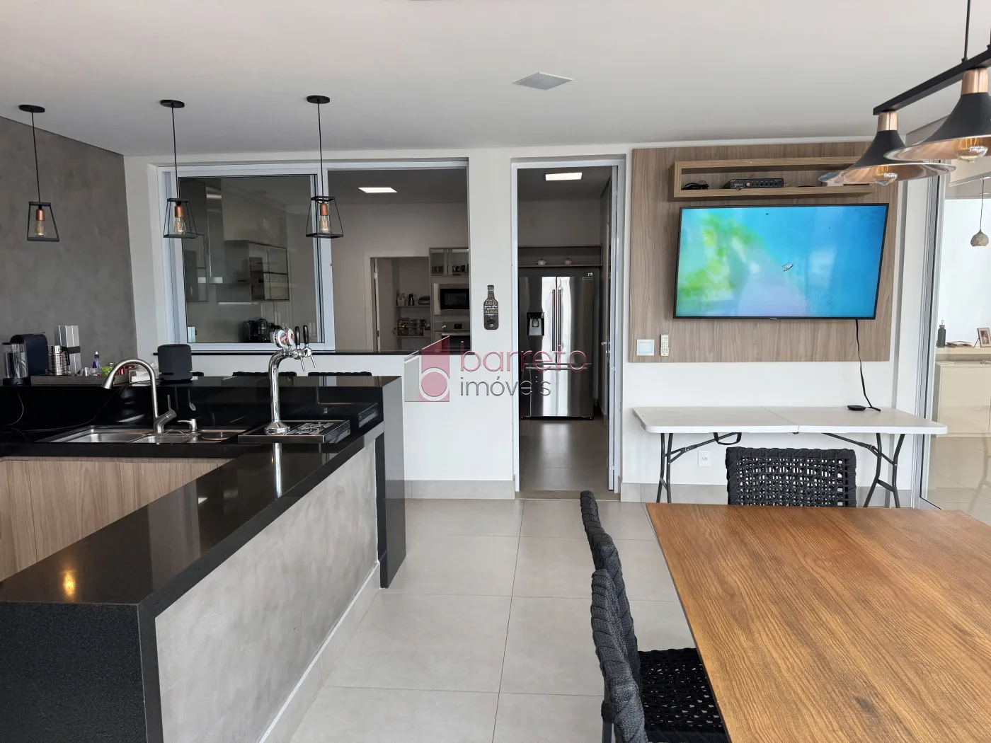 CASA COM 04 SUÍTES À VENDA NO CONDOMÍNIO RESERVA DA SERRA – JUNDIAÍ/SP