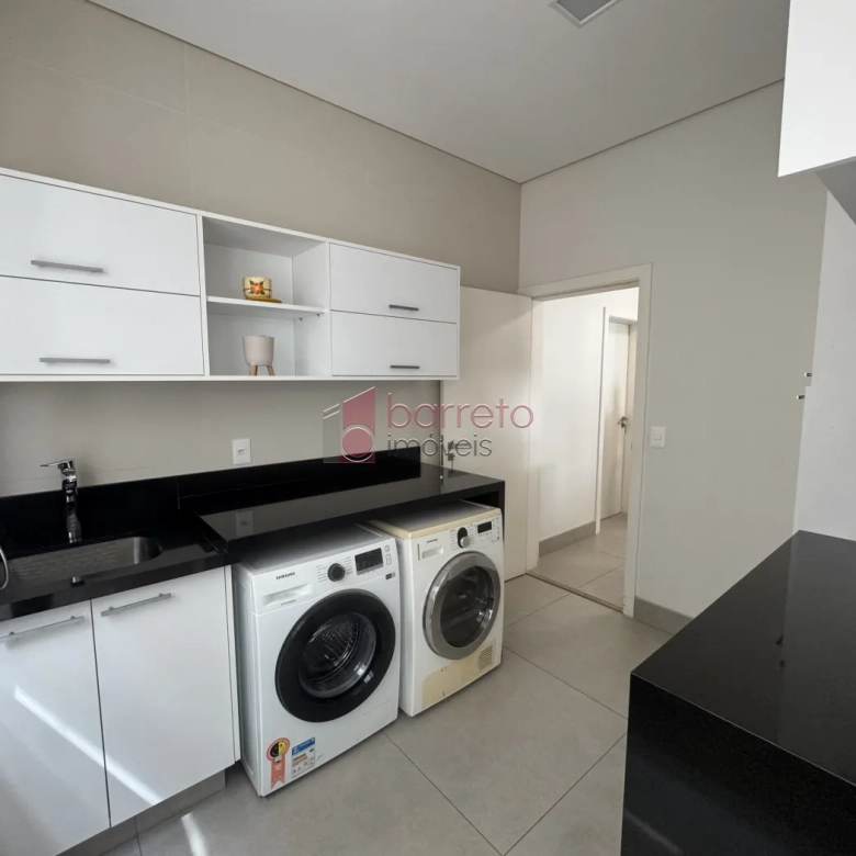 CASA COM 04 SUÍTES À VENDA NO CONDOMÍNIO RESERVA DA SERRA – JUNDIAÍ/SP