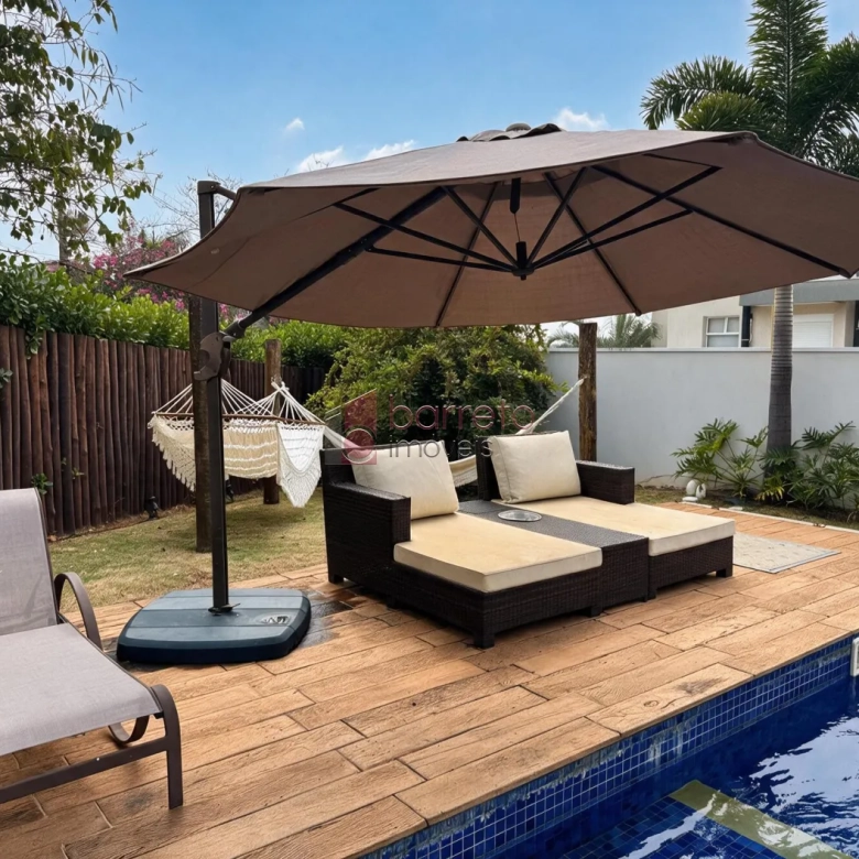CASA COM 04 SUÍTES À VENDA NO CONDOMÍNIO RESERVA DA SERRA – JUNDIAÍ/SP