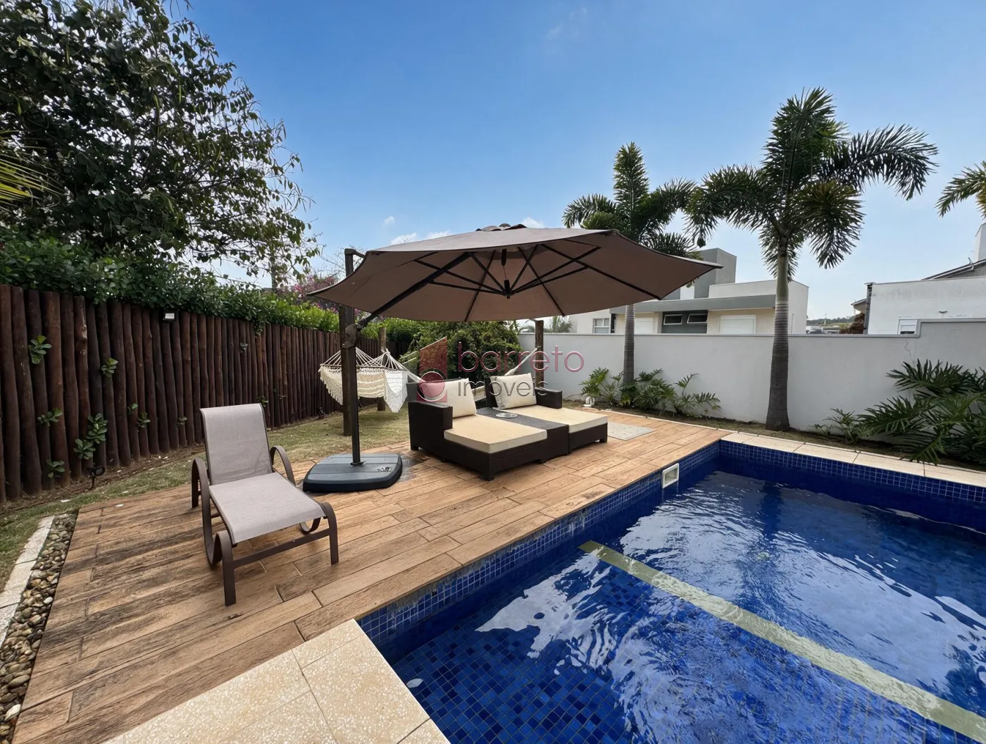 CASA COM 04 SUÍTES À VENDA NO CONDOMÍNIO RESERVA DA SERRA – JUNDIAÍ/SP