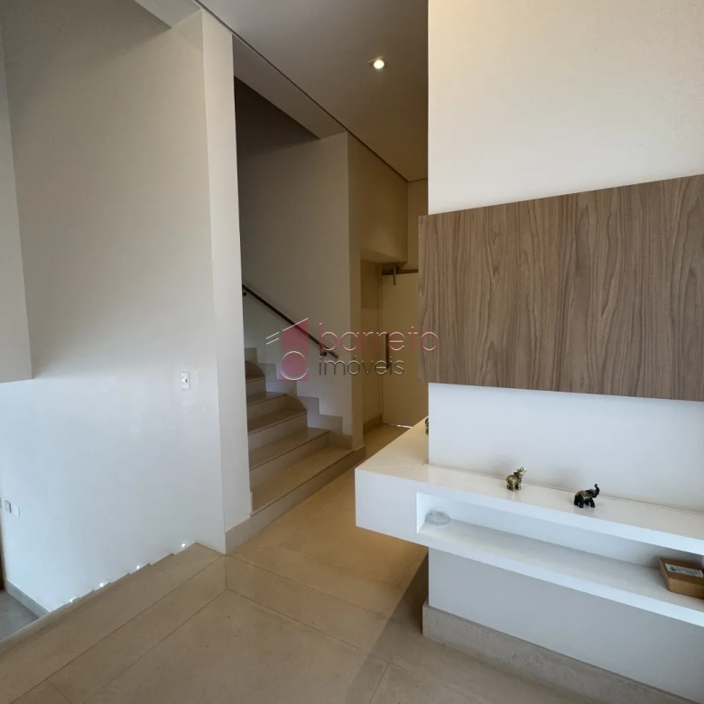 CASA COM 04 SUÍTES À VENDA NO CONDOMÍNIO RESERVA DA SERRA – JUNDIAÍ/SP