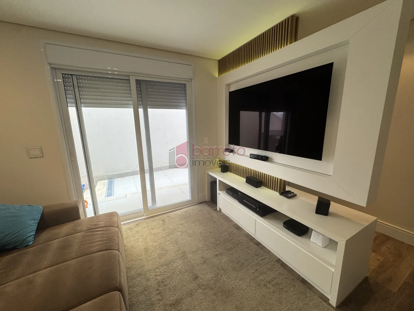 CASA COM 04 SUÍTES À VENDA NO CONDOMÍNIO RESERVA DA SERRA – JUNDIAÍ/SP