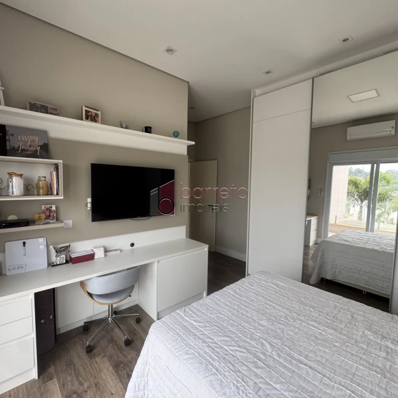 CASA COM 04 SUÍTES À VENDA NO CONDOMÍNIO RESERVA DA SERRA – JUNDIAÍ/SP