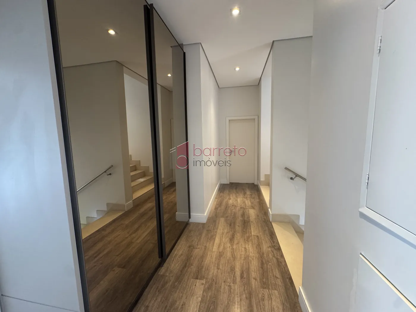 CASA COM 04 SUÍTES À VENDA NO CONDOMÍNIO RESERVA DA SERRA – JUNDIAÍ/SP