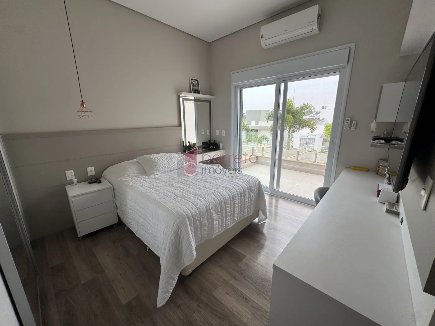 CASA COM 04 SUÍTES À VENDA NO CONDOMÍNIO RESERVA DA SERRA – JUNDIAÍ/SP