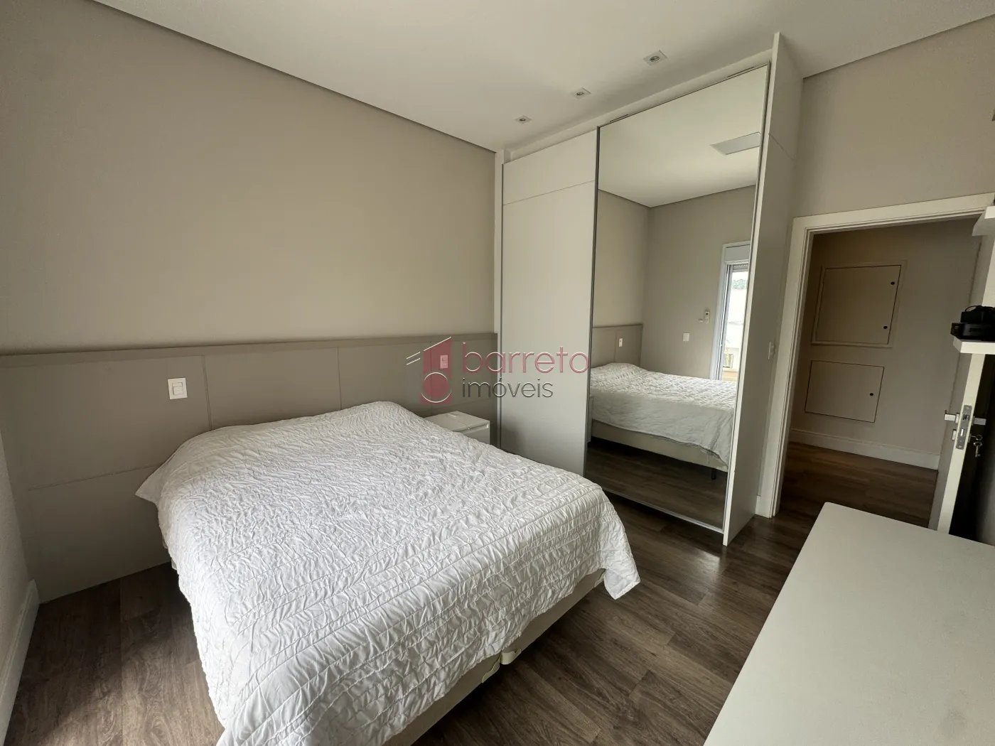 CASA COM 04 SUÍTES À VENDA NO CONDOMÍNIO RESERVA DA SERRA – JUNDIAÍ/SP
