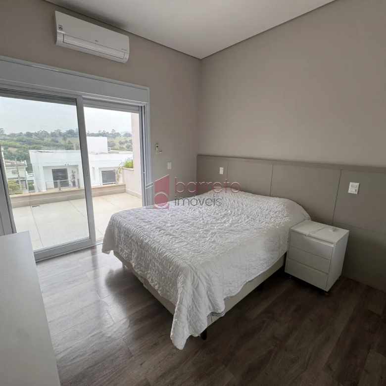 CASA COM 04 SUÍTES À VENDA NO CONDOMÍNIO RESERVA DA SERRA – JUNDIAÍ/SP
