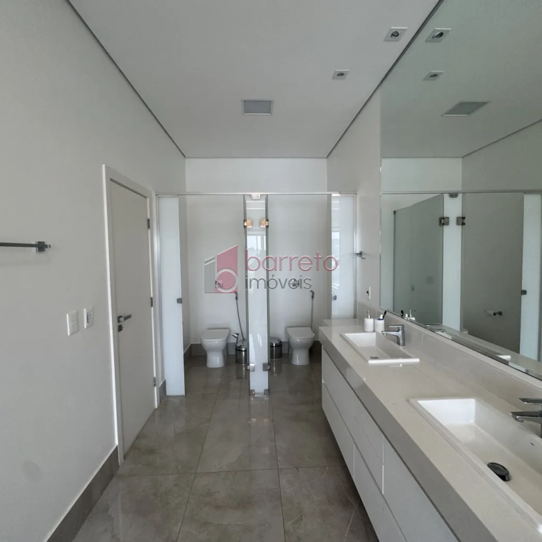 CASA COM 04 SUÍTES À VENDA NO CONDOMÍNIO RESERVA DA SERRA – JUNDIAÍ/SP