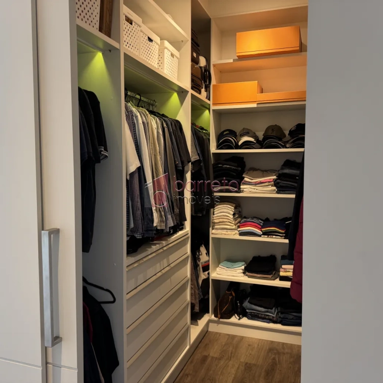 CASA COM 04 SUÍTES À VENDA NO CONDOMÍNIO RESERVA DA SERRA – JUNDIAÍ/SP
