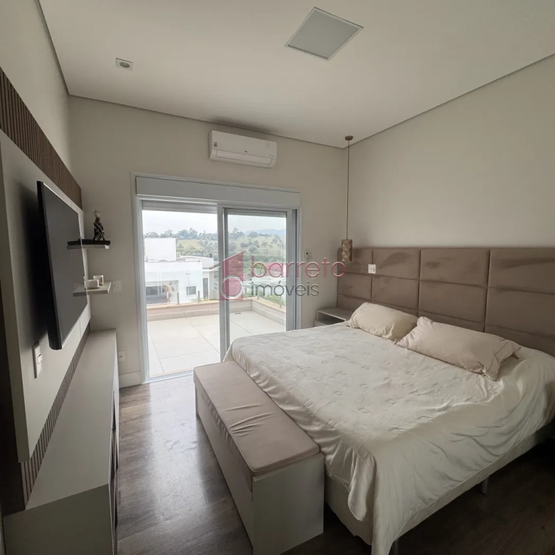 CASA COM 04 SUÍTES À VENDA NO CONDOMÍNIO RESERVA DA SERRA – JUNDIAÍ/SP