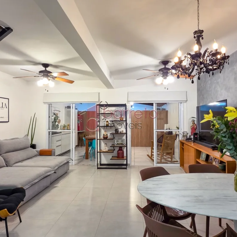 CASA À VENDA NO CONDOMÍNIO VINTAGE – JUNDIAÍ/SP