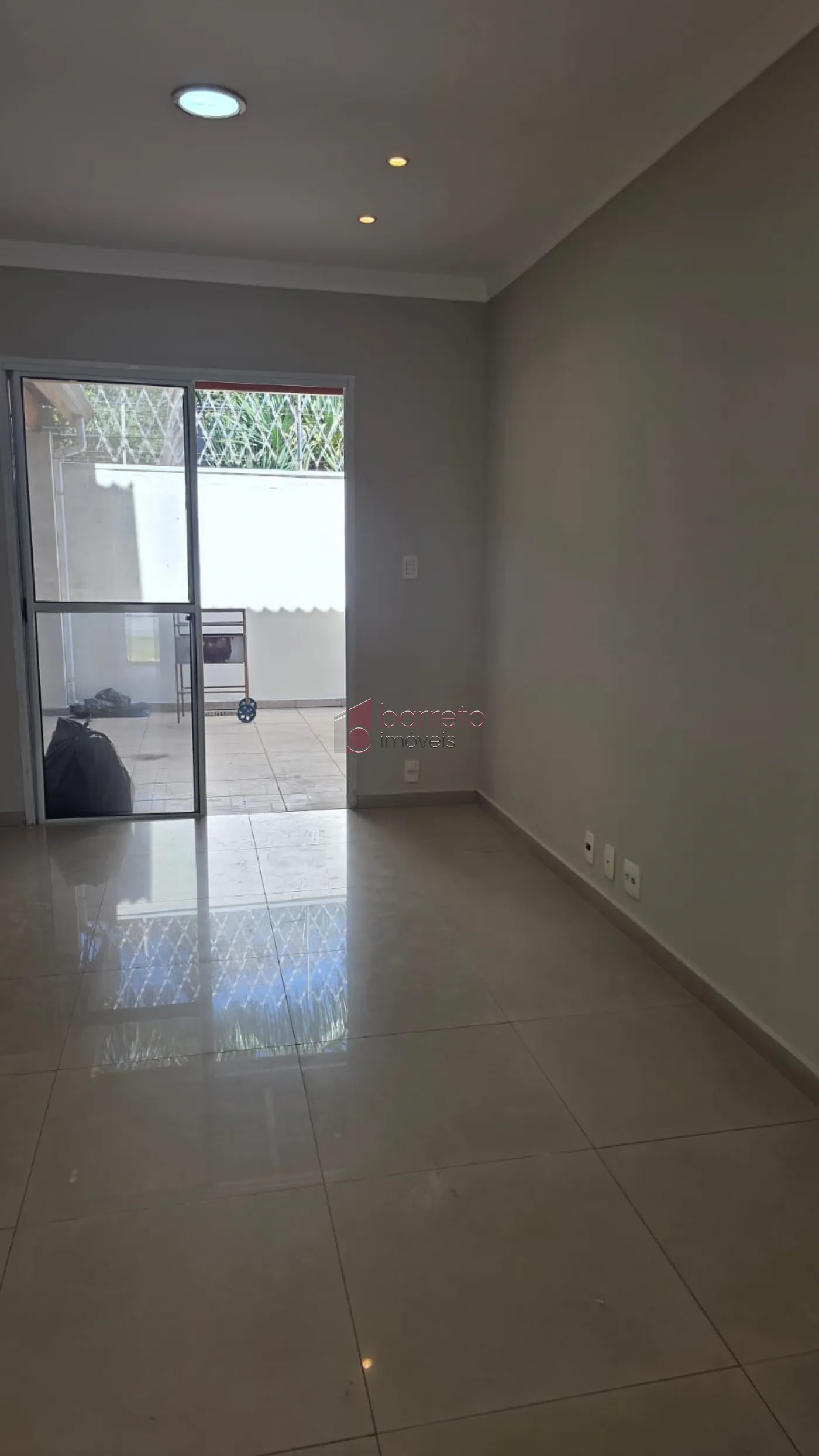 CASA À VENDA NO CONDOMÍNIO GARDEN RESORT EM JUNDIAÍ/SP