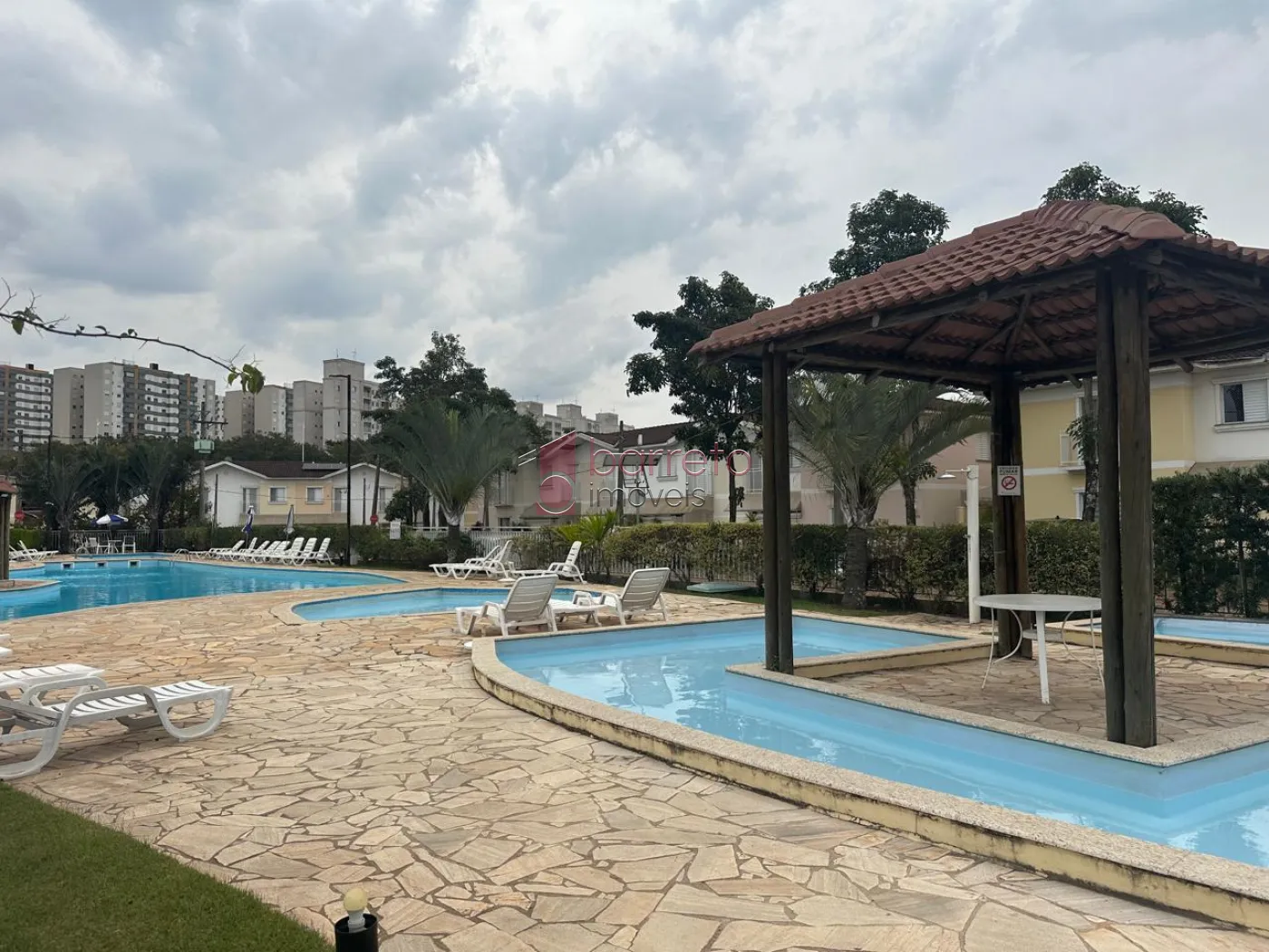 CASA À VENDA NO CONDOMÍNIO GARDEN RESORT EM JUNDIAÍ/SP