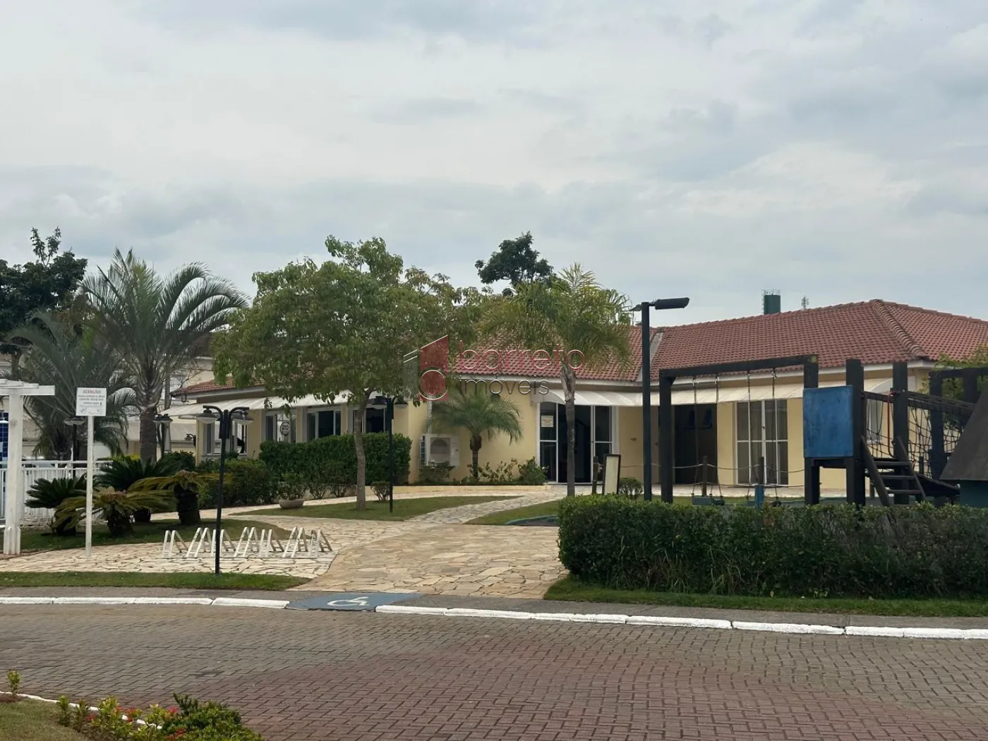 CASA À VENDA NO CONDOMÍNIO GARDEN RESORT EM JUNDIAÍ/SP