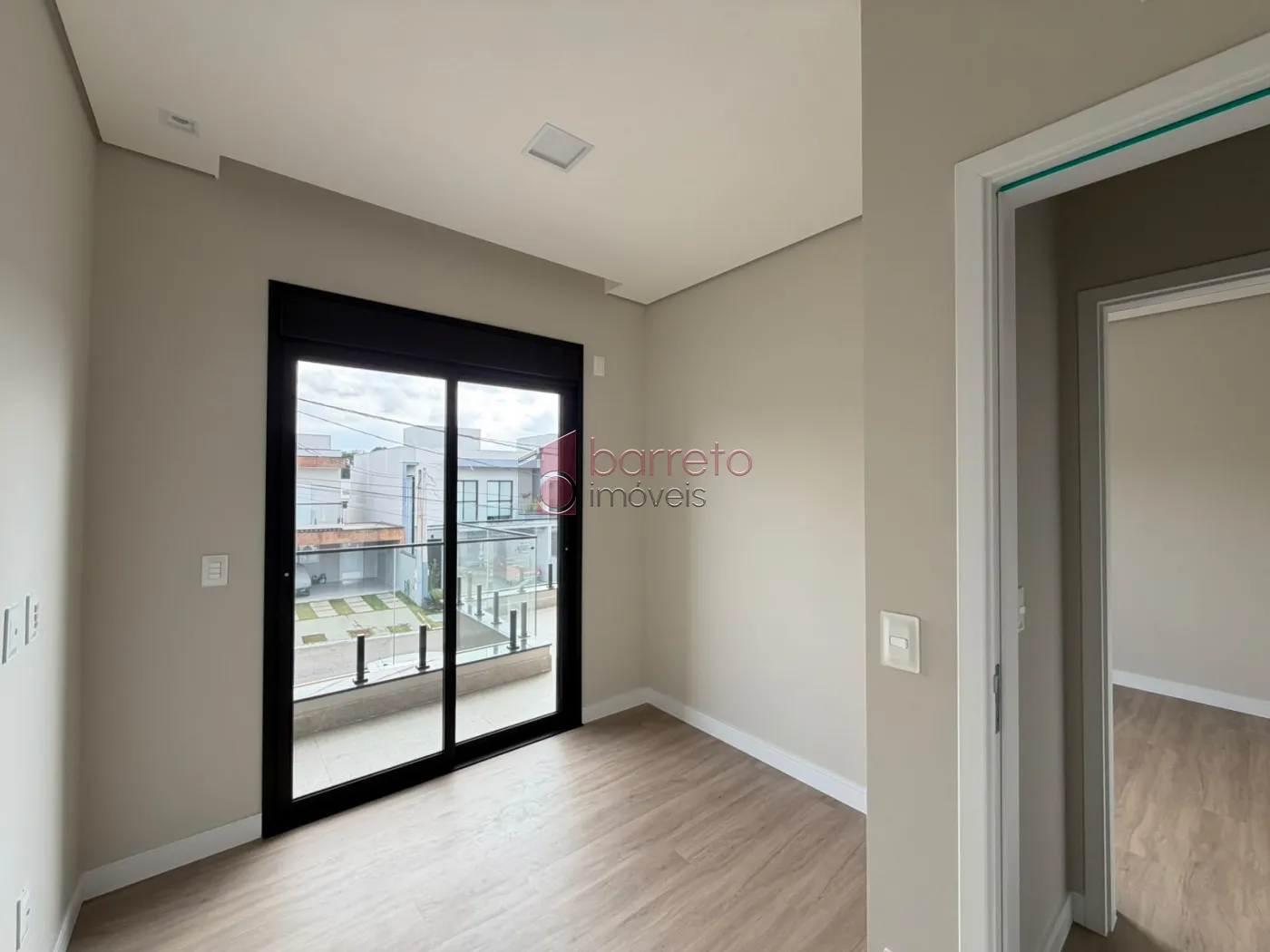 CASA SOBRADO COM 03 QUARTOS À VENDA NO CONDOMÍNIO RESERVA DA MATA – CORRUPIRA – JUNDIAÍ/SP