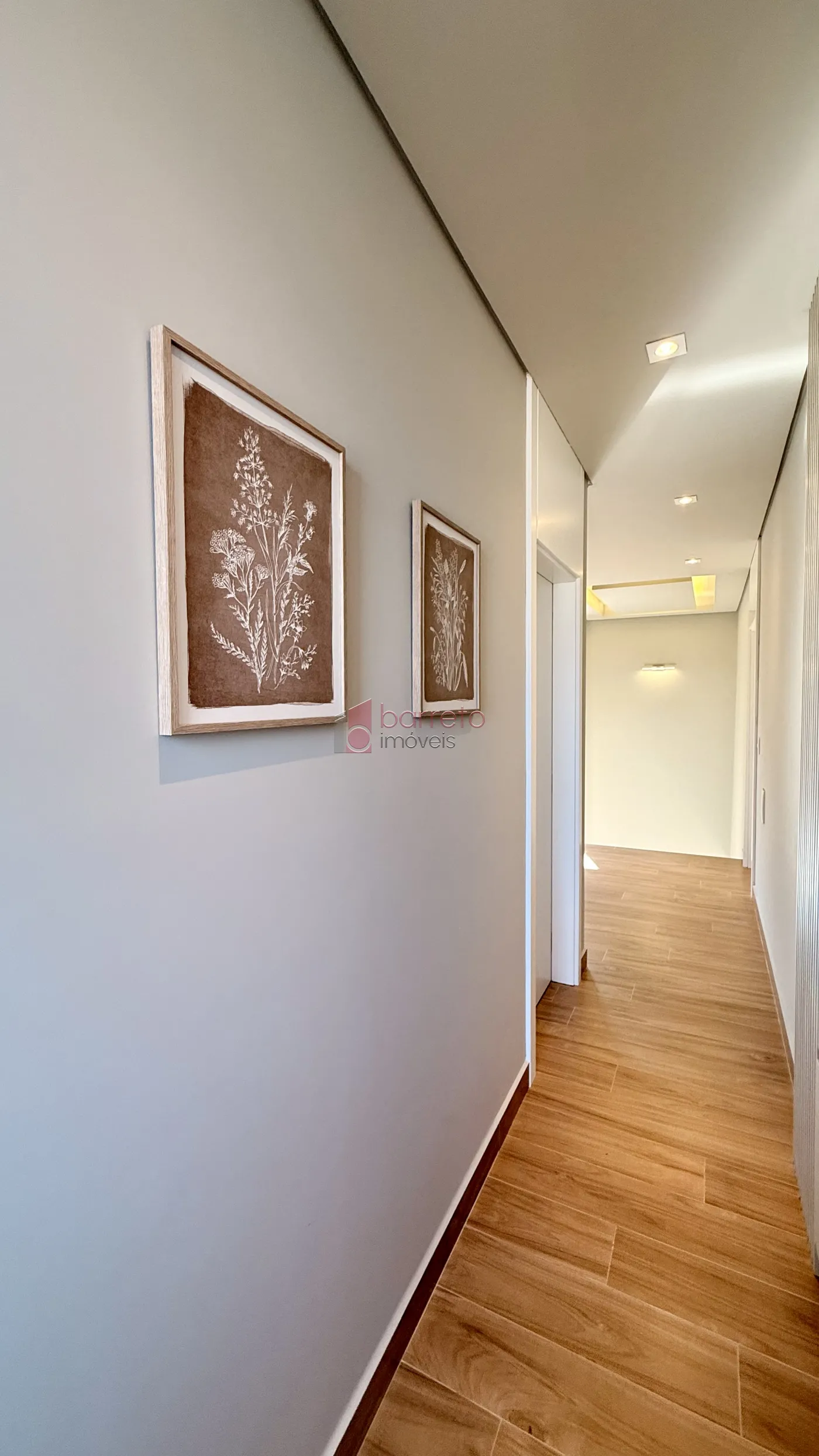 CASA MOBILIADA COM 03 SUÍTES À VENDA NO RESIDENCIAL LAGO AZUL – RECANTO QUARTO CENTENÁRIO – JUNDIAÍ/SP