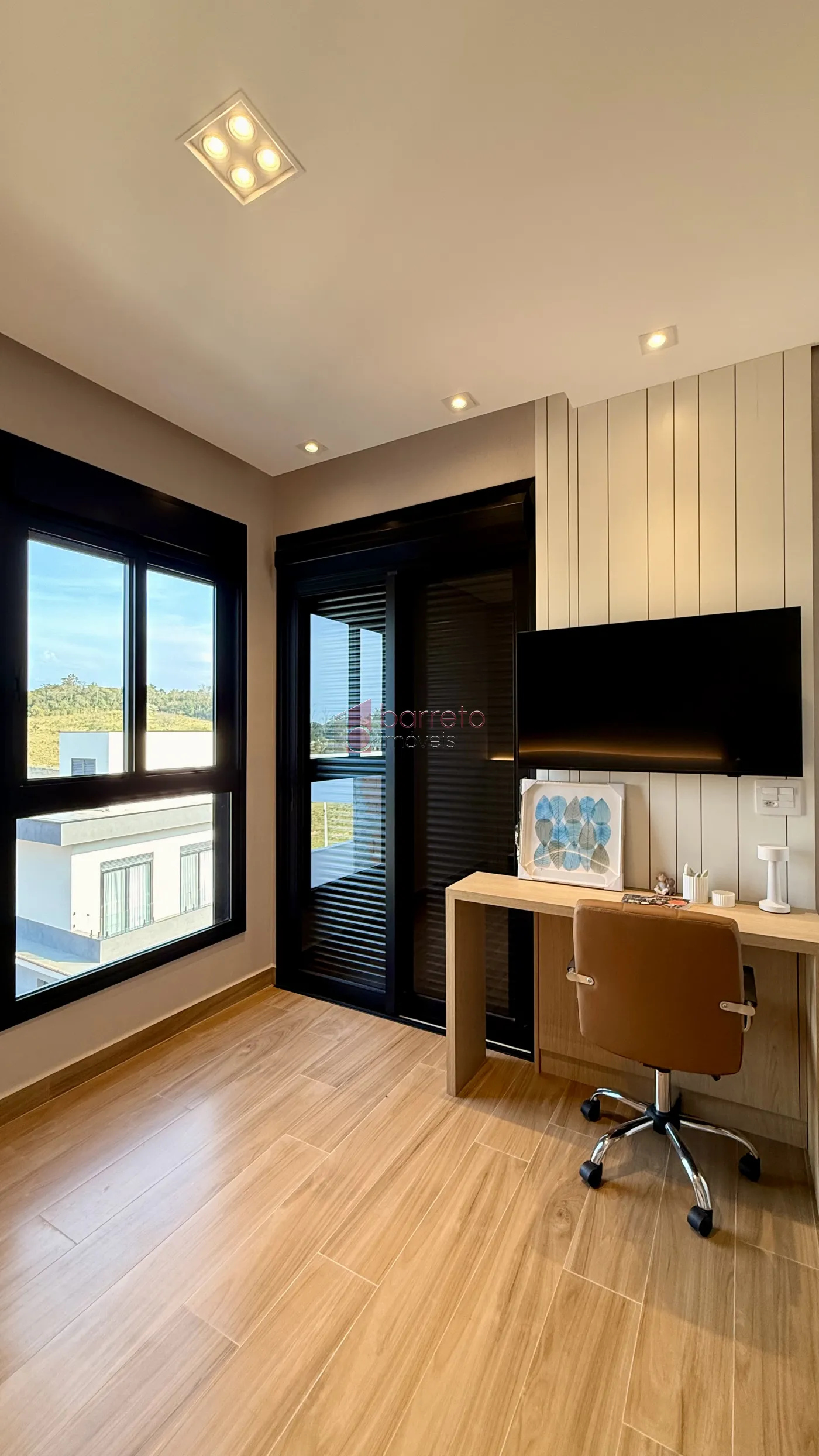 CASA MOBILIADA COM 03 SUÍTES À VENDA NO RESIDENCIAL LAGO AZUL – RECANTO QUARTO CENTENÁRIO – JUNDIAÍ/SP