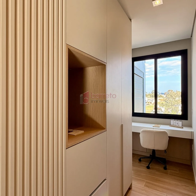CASA MOBILIADA COM 03 SUÍTES À VENDA NO RESIDENCIAL LAGO AZUL – RECANTO QUARTO CENTENÁRIO – JUNDIAÍ/SP