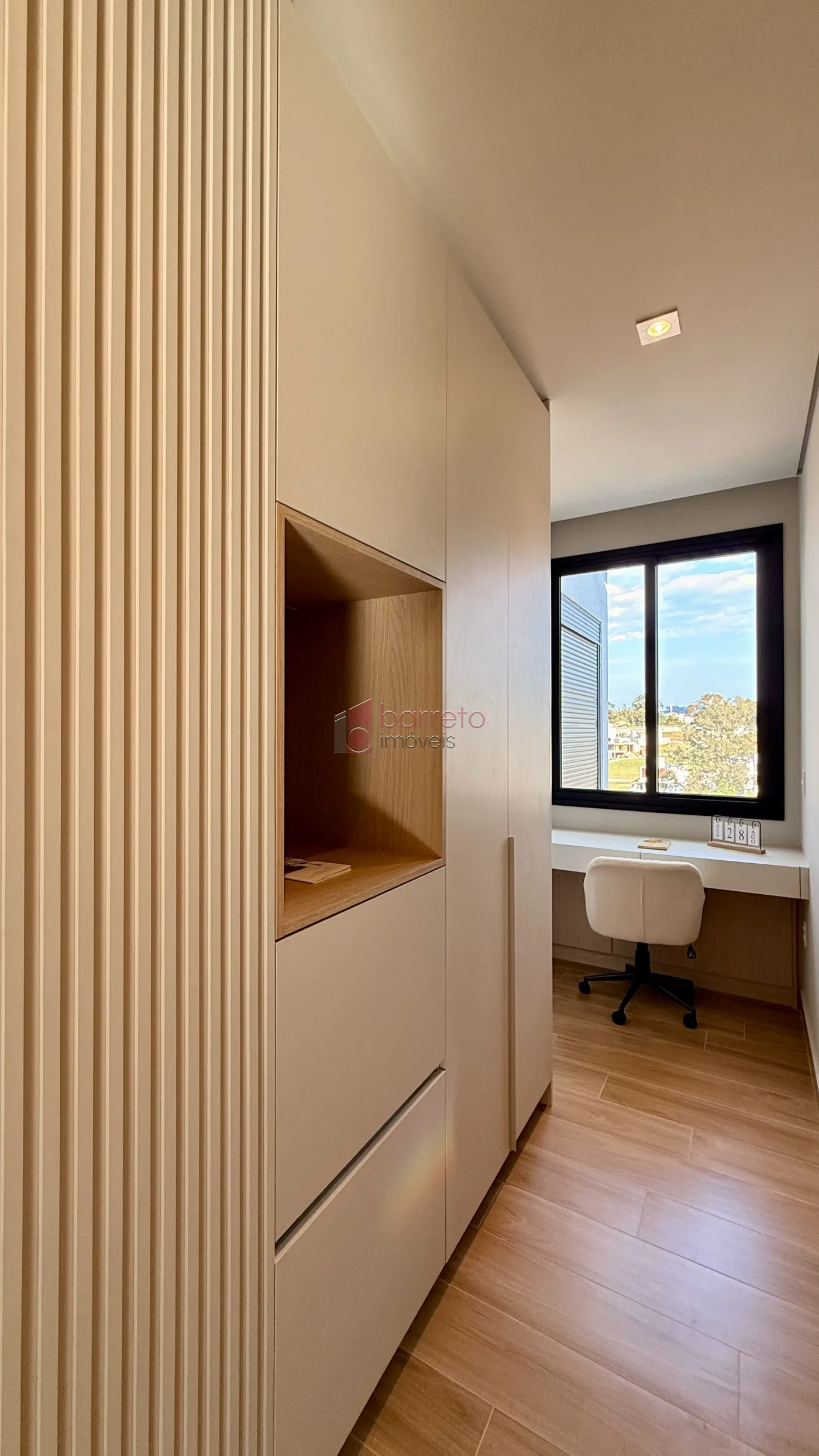CASA MOBILIADA COM 03 SUÍTES À VENDA NO RESIDENCIAL LAGO AZUL – RECANTO QUARTO CENTENÁRIO – JUNDIAÍ/SP