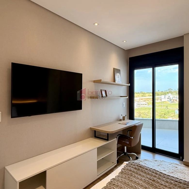 CASA MOBILIADA COM 03 SUÍTES À VENDA NO RESIDENCIAL LAGO AZUL – RECANTO QUARTO CENTENÁRIO – JUNDIAÍ/SP