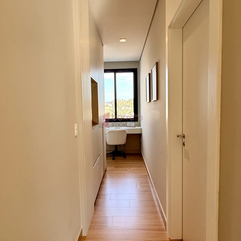 CASA MOBILIADA COM 03 SUÍTES À VENDA NO RESIDENCIAL LAGO AZUL – RECANTO QUARTO CENTENÁRIO – JUNDIAÍ/SP