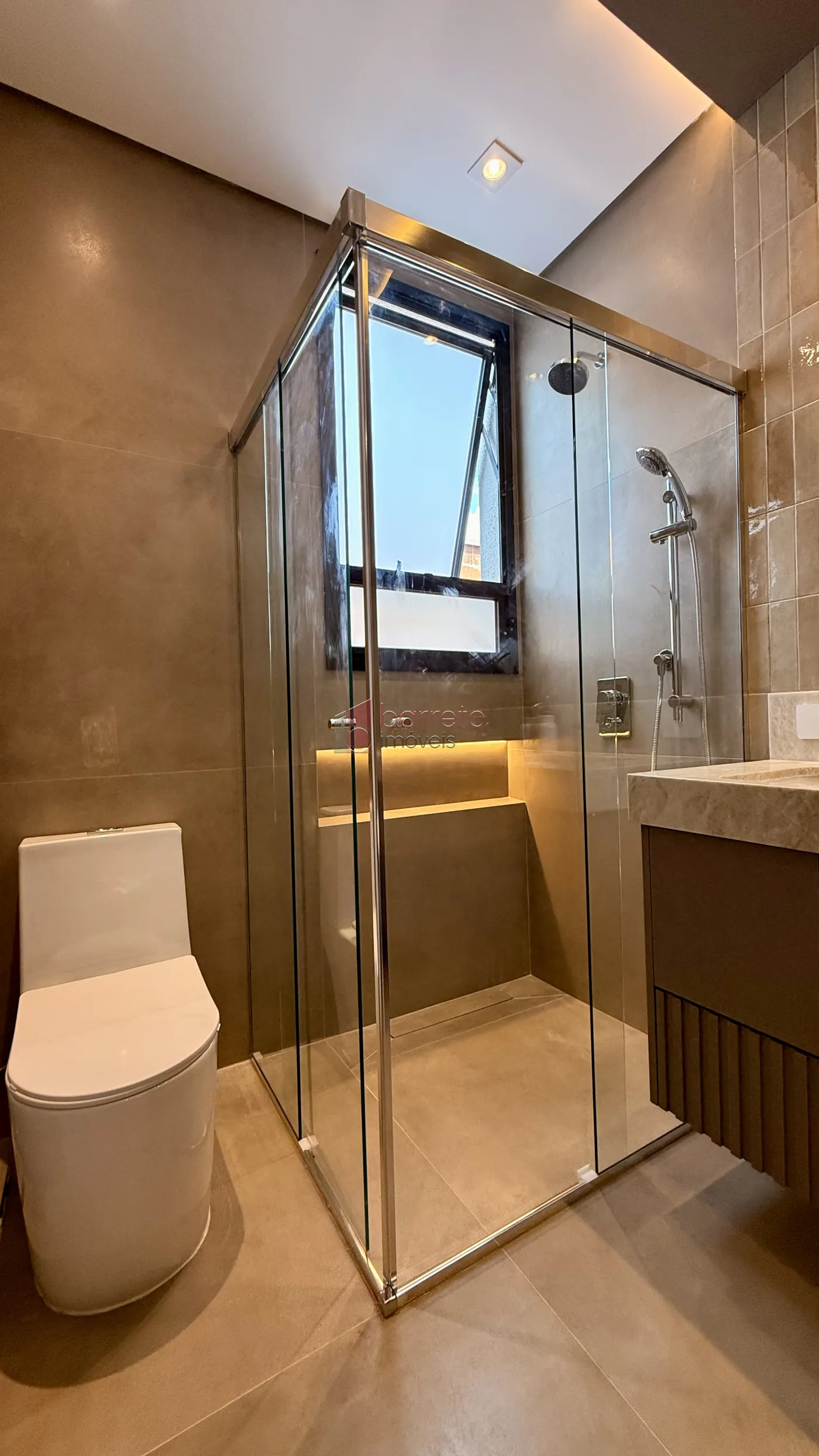 CASA MOBILIADA COM 03 SUÍTES À VENDA NO RESIDENCIAL LAGO AZUL – RECANTO QUARTO CENTENÁRIO – JUNDIAÍ/SP