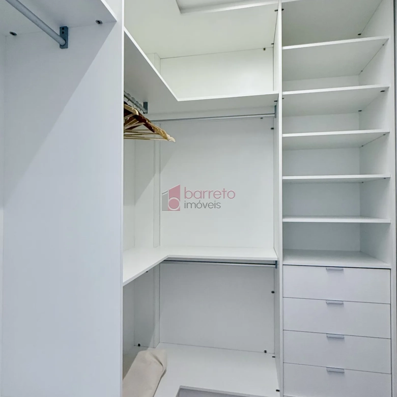 CASA MOBILIADA COM 03 SUÍTES À VENDA NO RESIDENCIAL LAGO AZUL – RECANTO QUARTO CENTENÁRIO – JUNDIAÍ/SP
