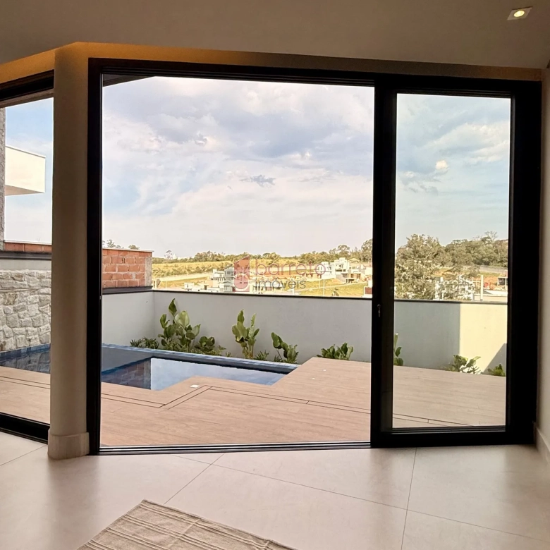 CASA MOBILIADA COM 03 SUÍTES À VENDA NO RESIDENCIAL LAGO AZUL – RECANTO QUARTO CENTENÁRIO – JUNDIAÍ/SP