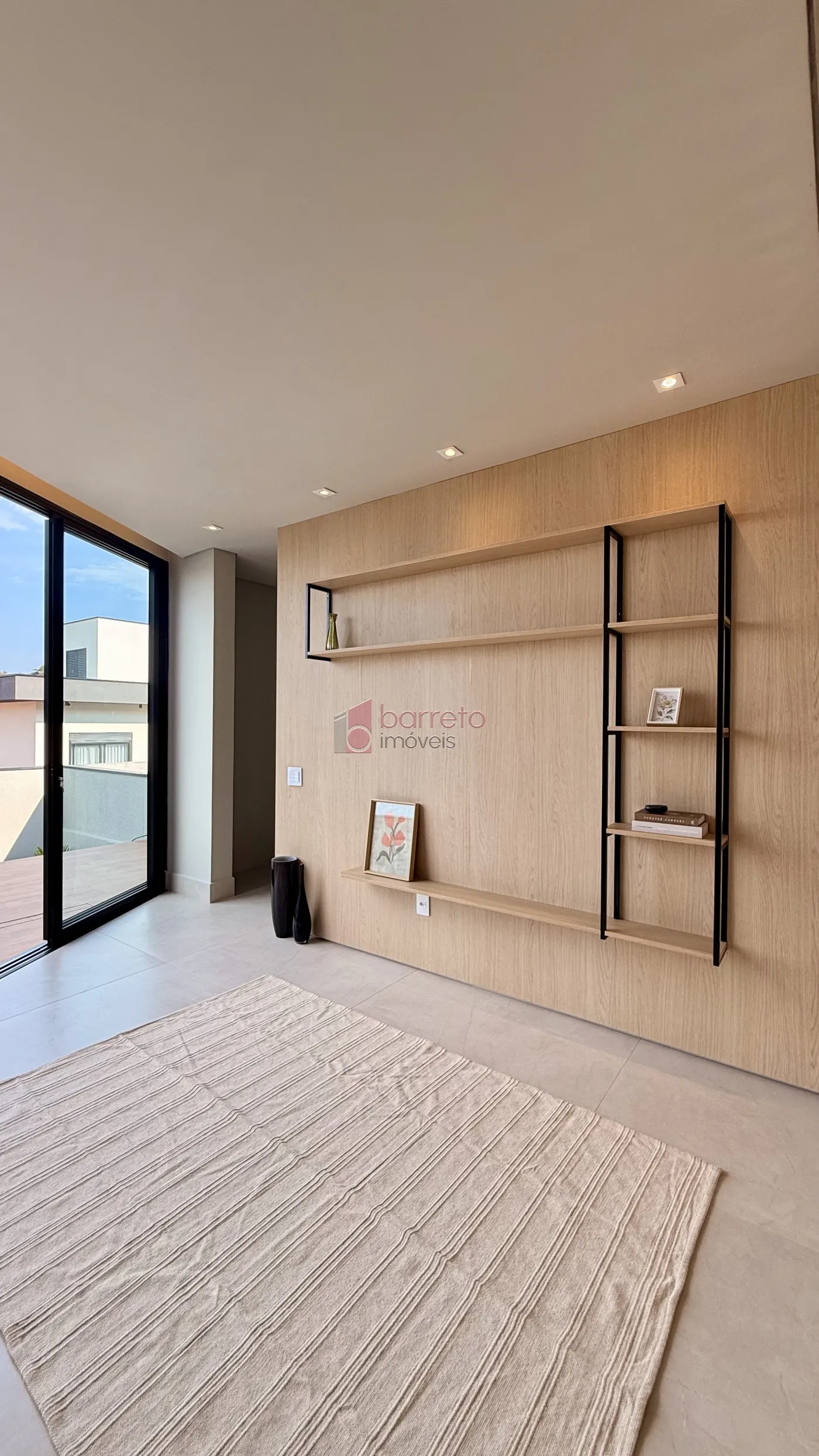 CASA MOBILIADA COM 03 SUÍTES À VENDA NO RESIDENCIAL LAGO AZUL – RECANTO QUARTO CENTENÁRIO – JUNDIAÍ/SP