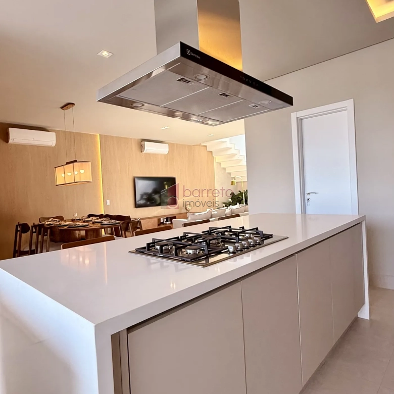 CASA MOBILIADA COM 03 SUÍTES À VENDA NO RESIDENCIAL LAGO AZUL – RECANTO QUARTO CENTENÁRIO – JUNDIAÍ/SP