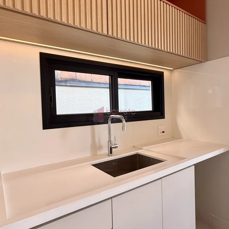CASA MOBILIADA COM 03 SUÍTES À VENDA NO RESIDENCIAL LAGO AZUL – RECANTO QUARTO CENTENÁRIO – JUNDIAÍ/SP