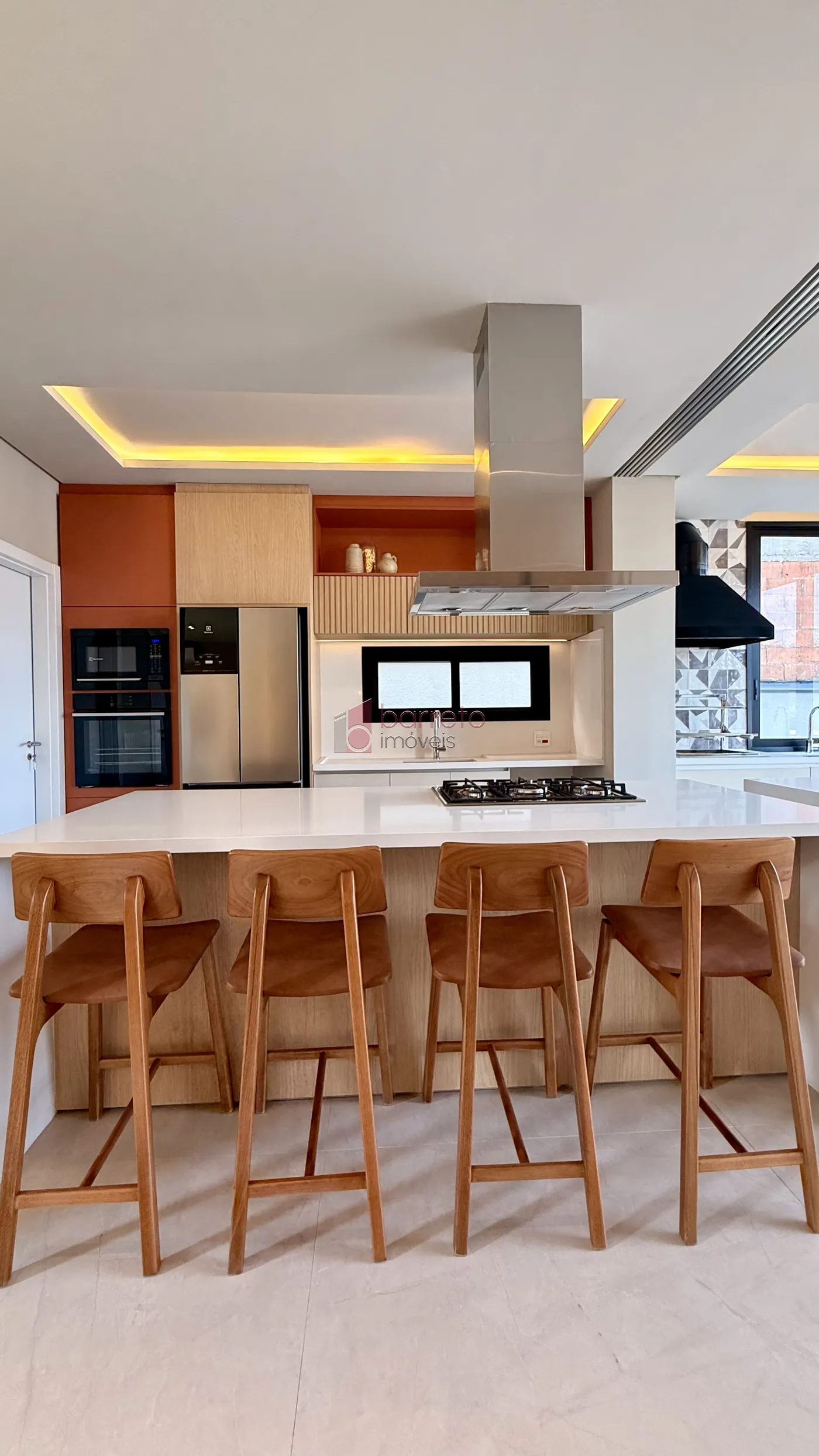 CASA MOBILIADA COM 03 SUÍTES À VENDA NO RESIDENCIAL LAGO AZUL – RECANTO QUARTO CENTENÁRIO – JUNDIAÍ/SP